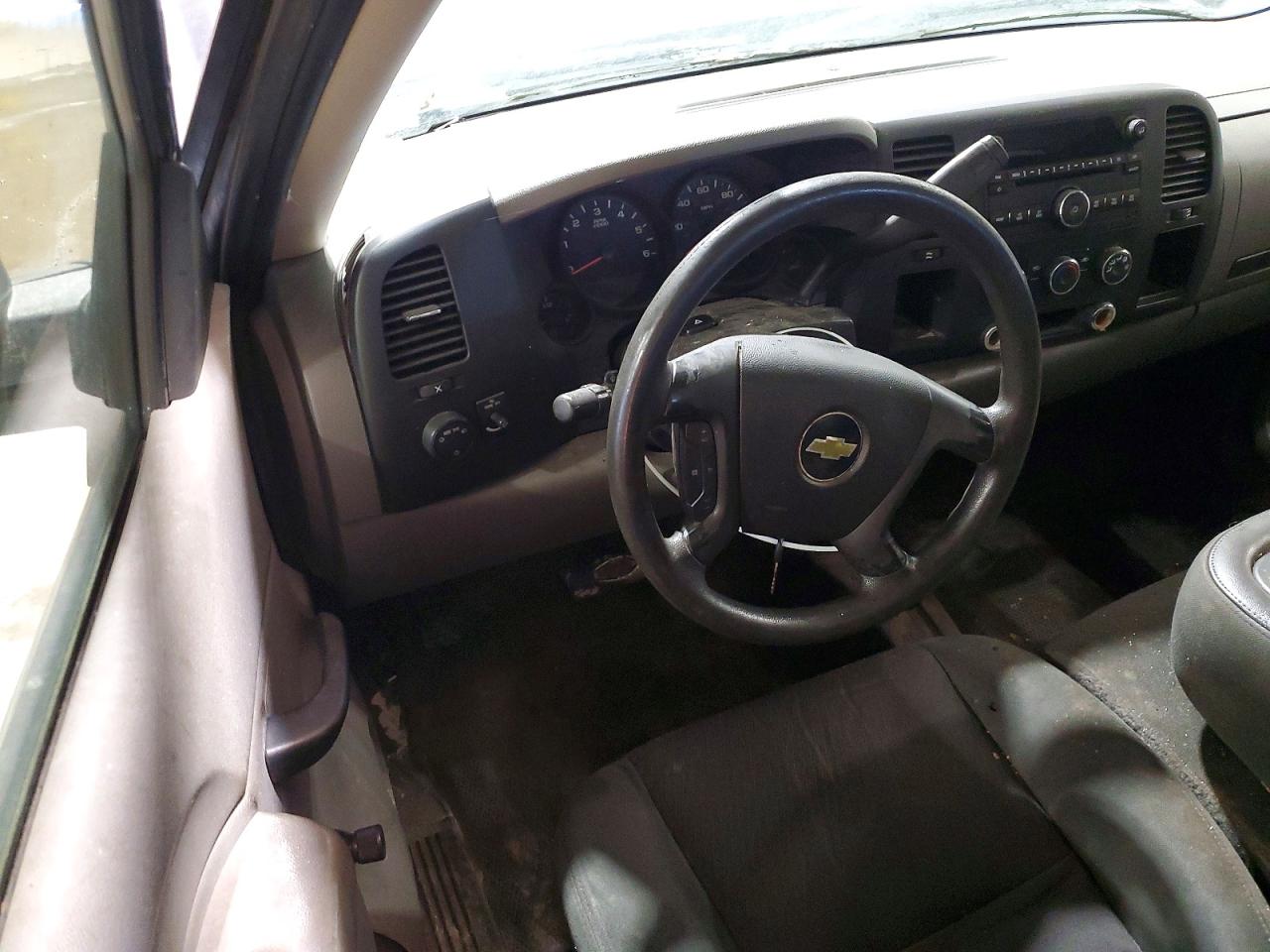 2011 CHEVROLET SILVERADO
