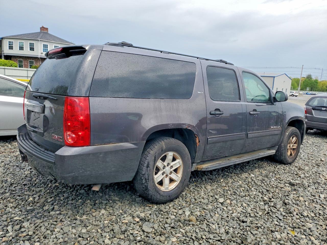 2010 GMC YUKON