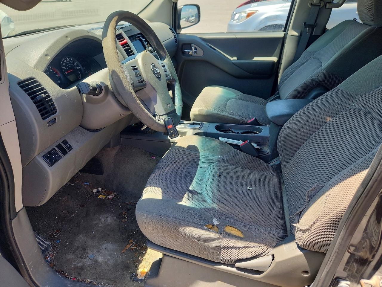 2014 NISSAN FRONTIER