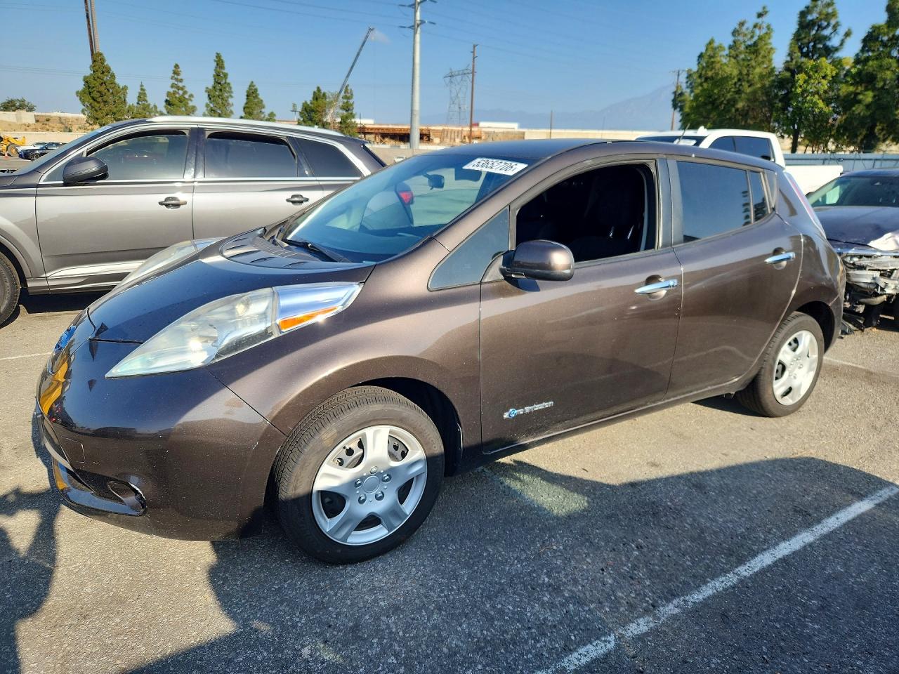 2017 NISSAN LEAF