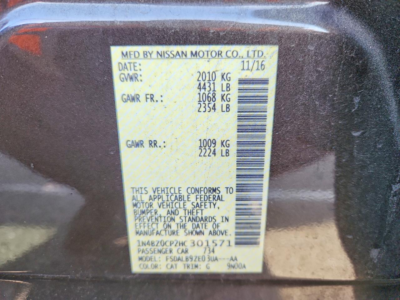 2017 NISSAN LEAF