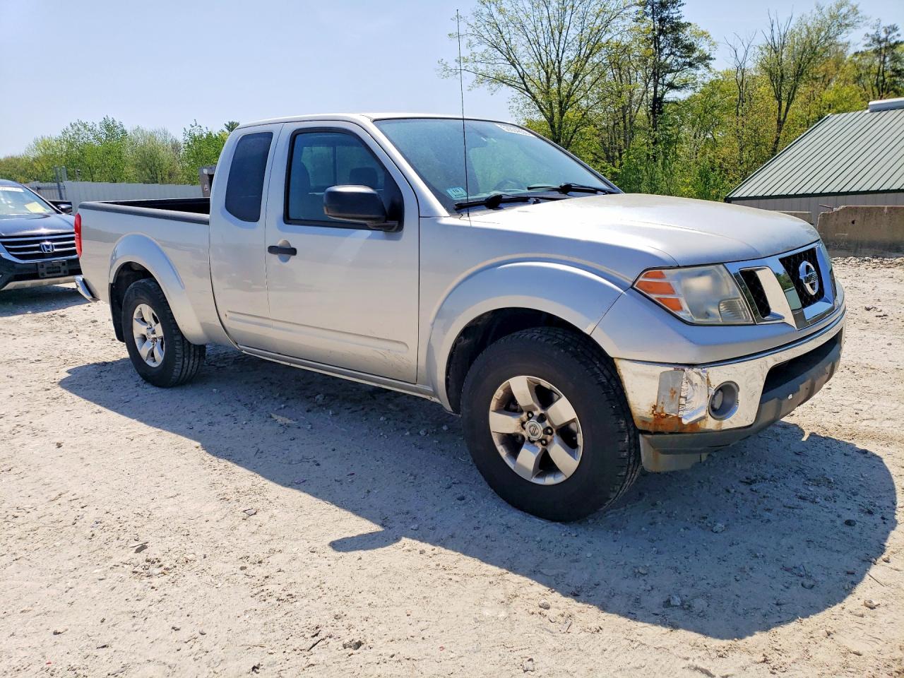 2010 NISSAN FRONTIER