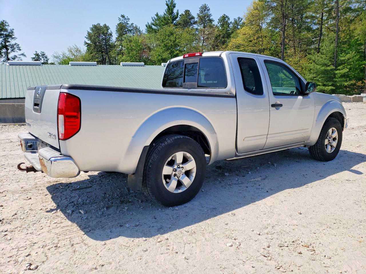 2010 NISSAN FRONTIER