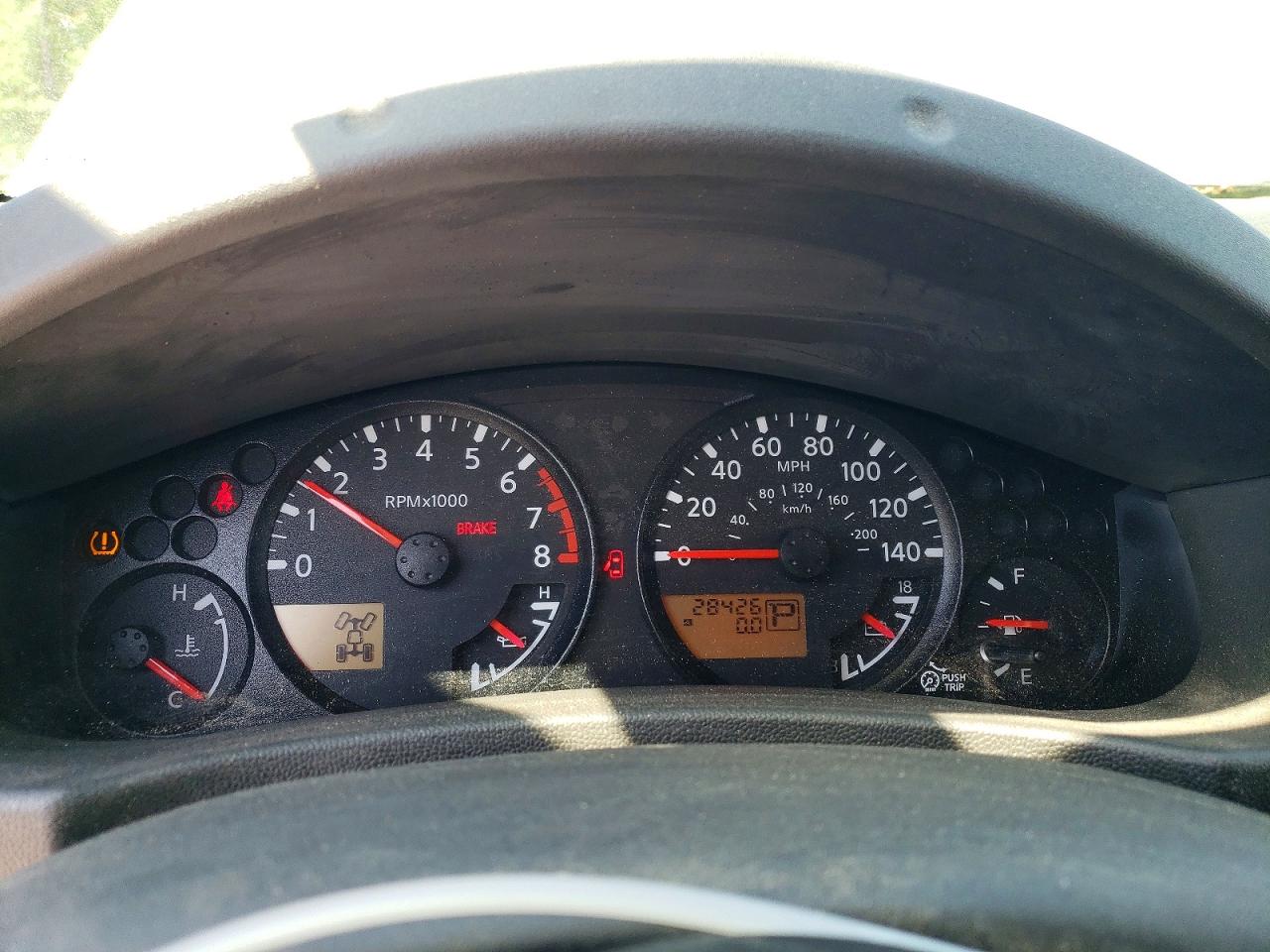 2010 NISSAN FRONTIER