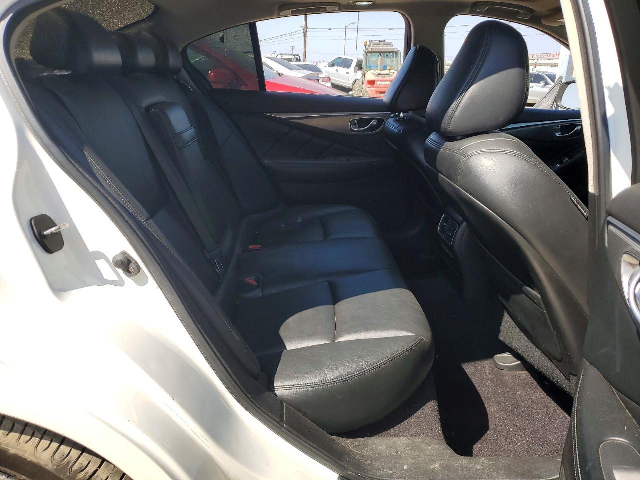 2014 INFINITI Q50