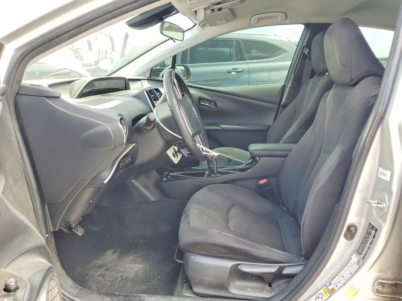 2017 TOYOTA PRIUS