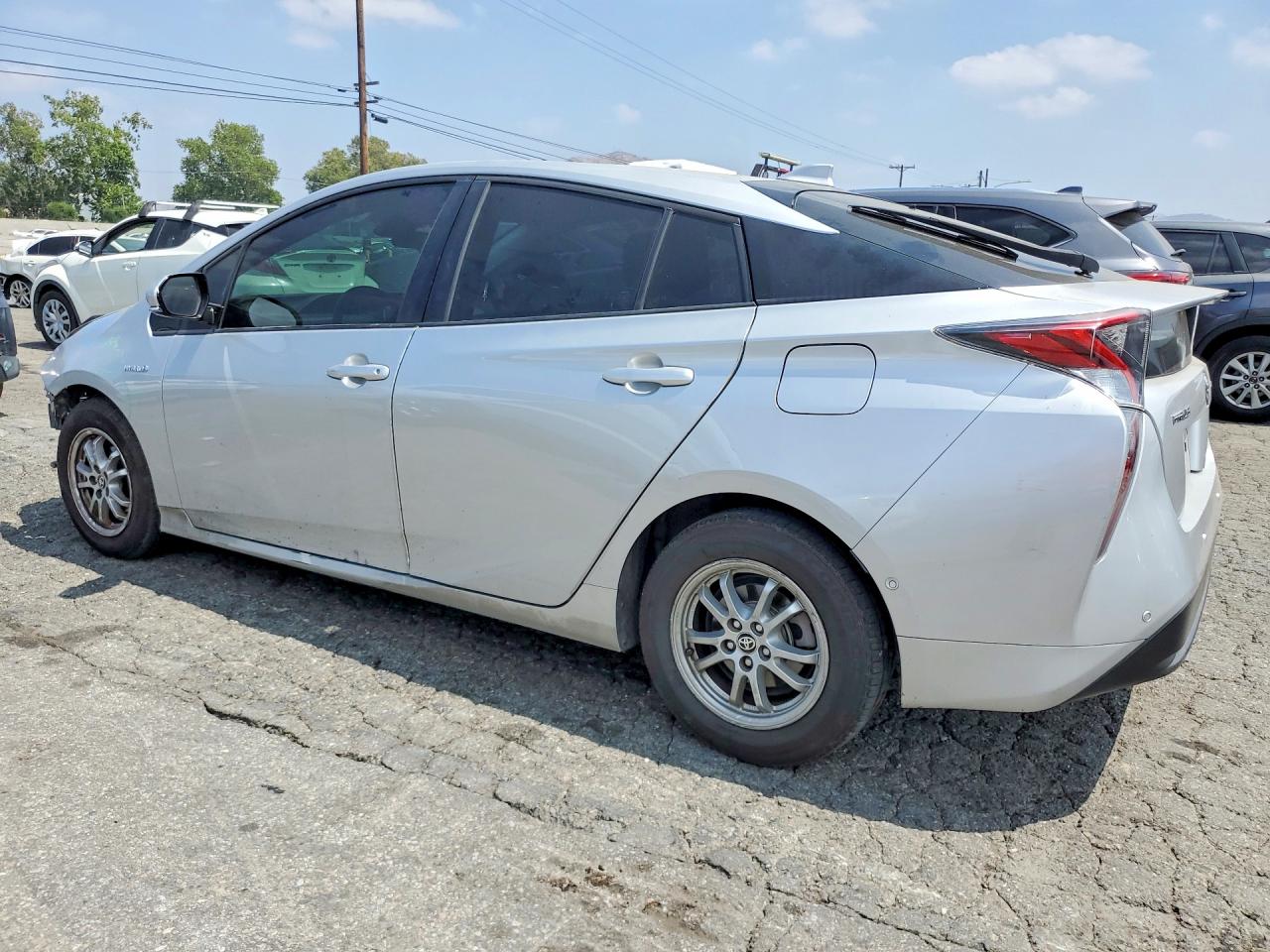 2017 TOYOTA PRIUS