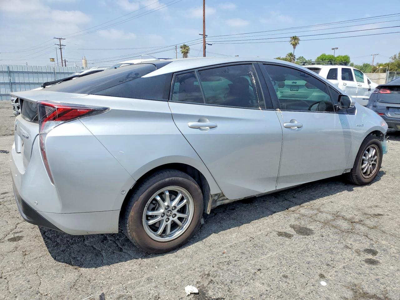 2017 TOYOTA PRIUS