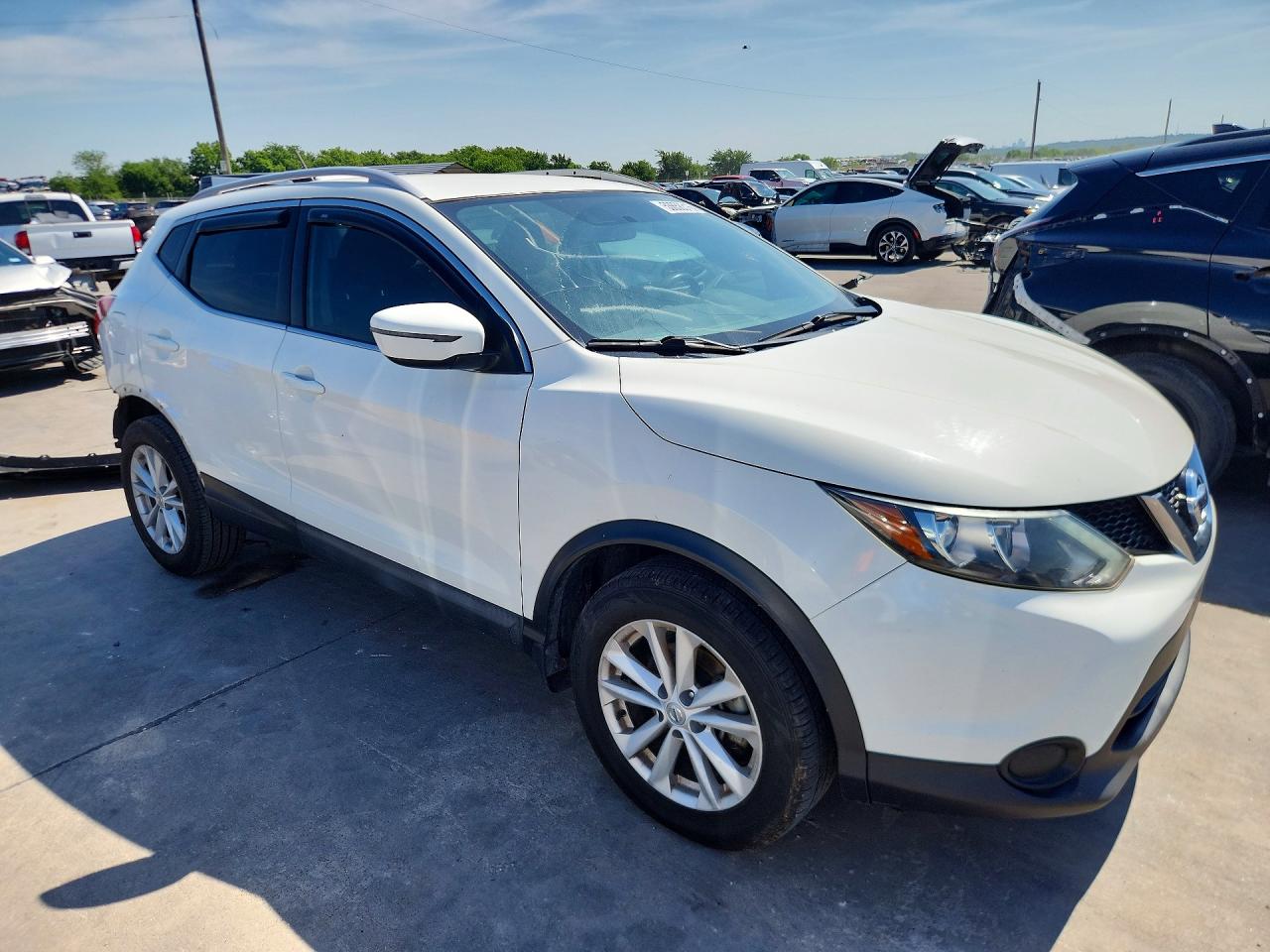 2017 NISSAN ROGUE