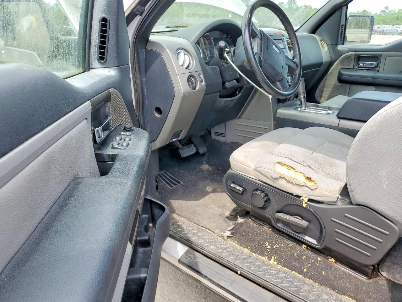 2004 FORD F150