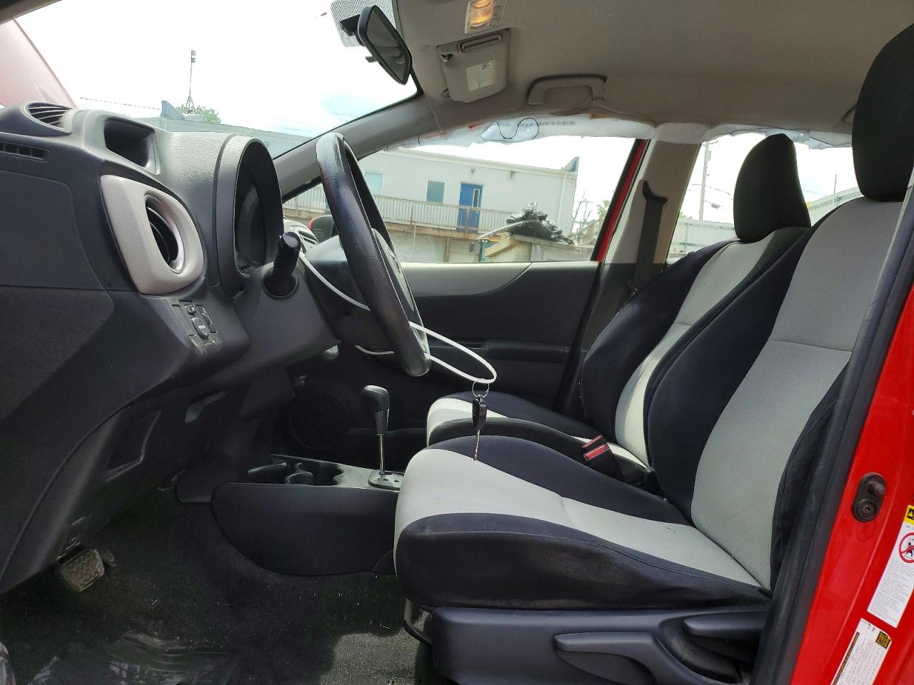 2013 TOYOTA YARIS