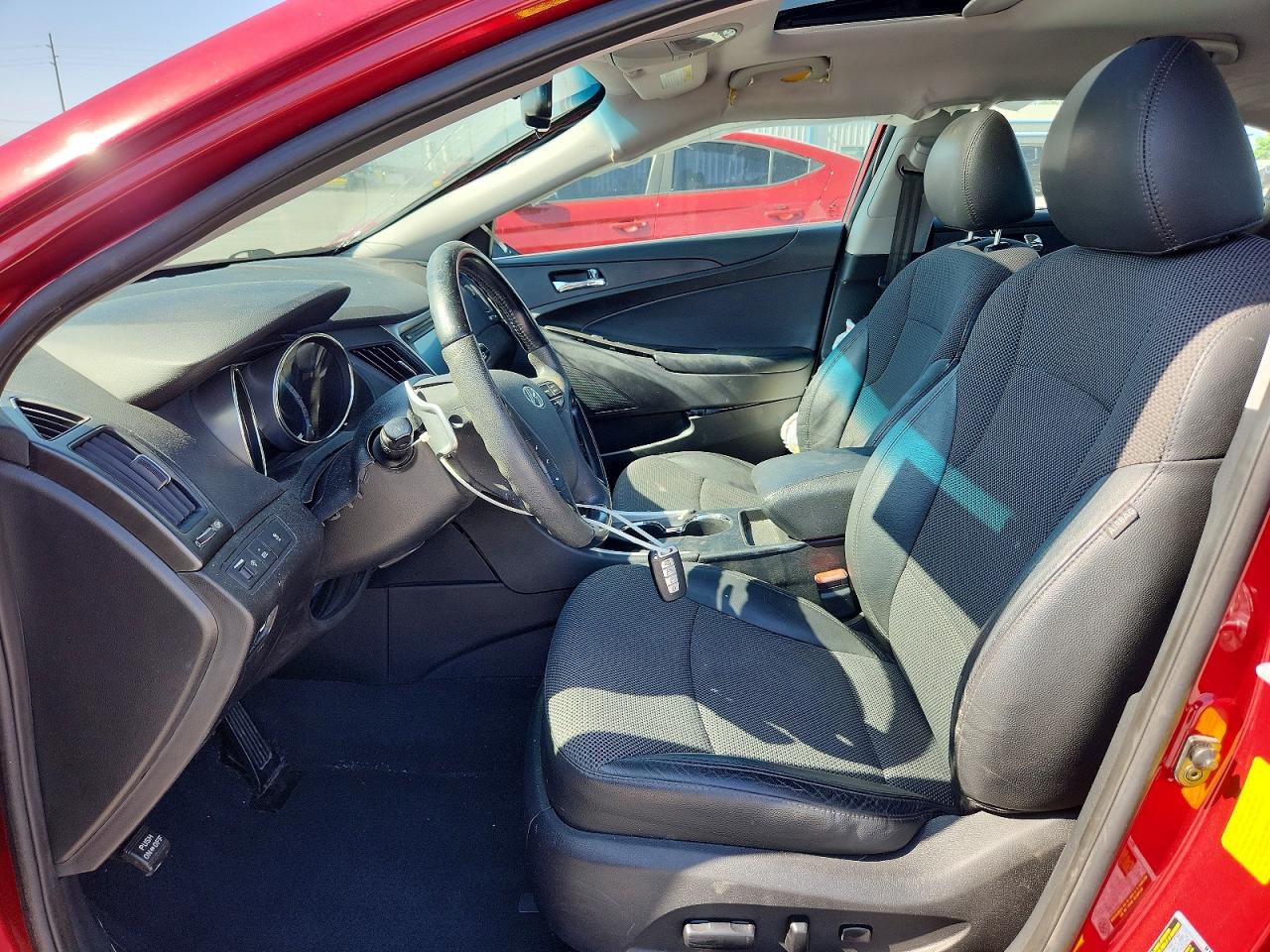 2012 HYUNDAI SONATA