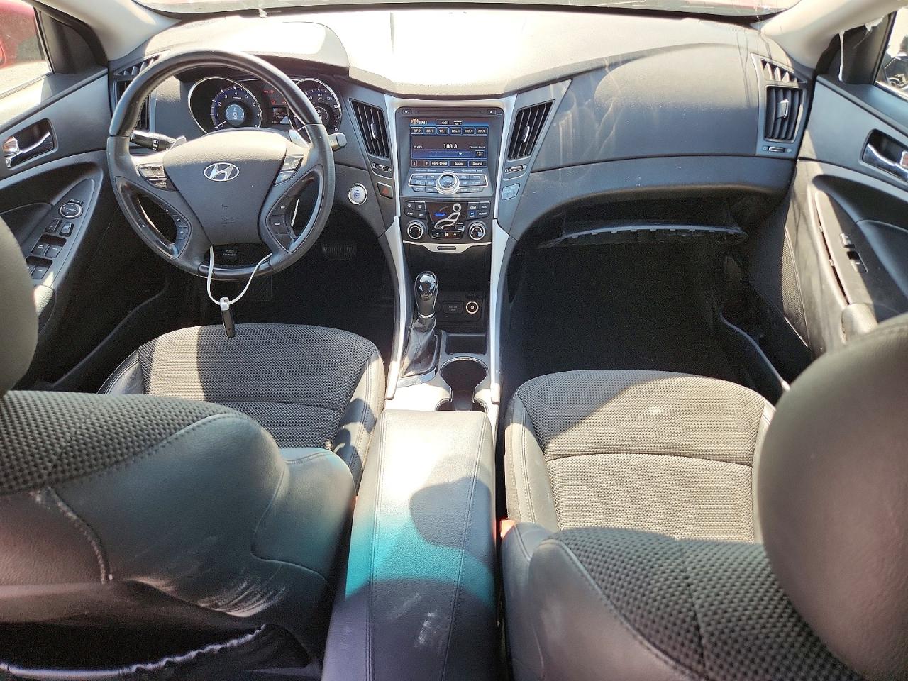 2012 HYUNDAI SONATA