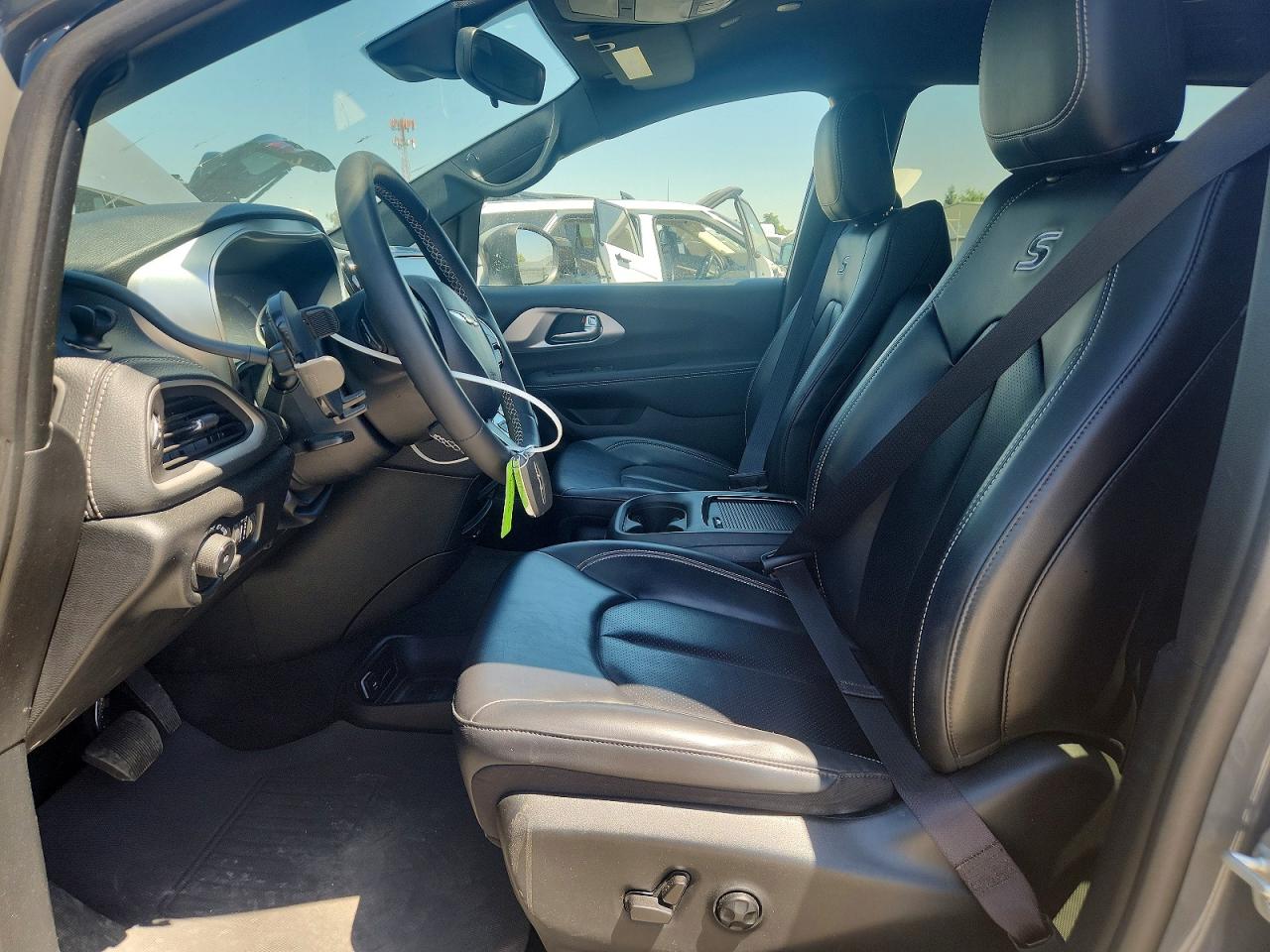 2023 CHRYSLER PACIFICA