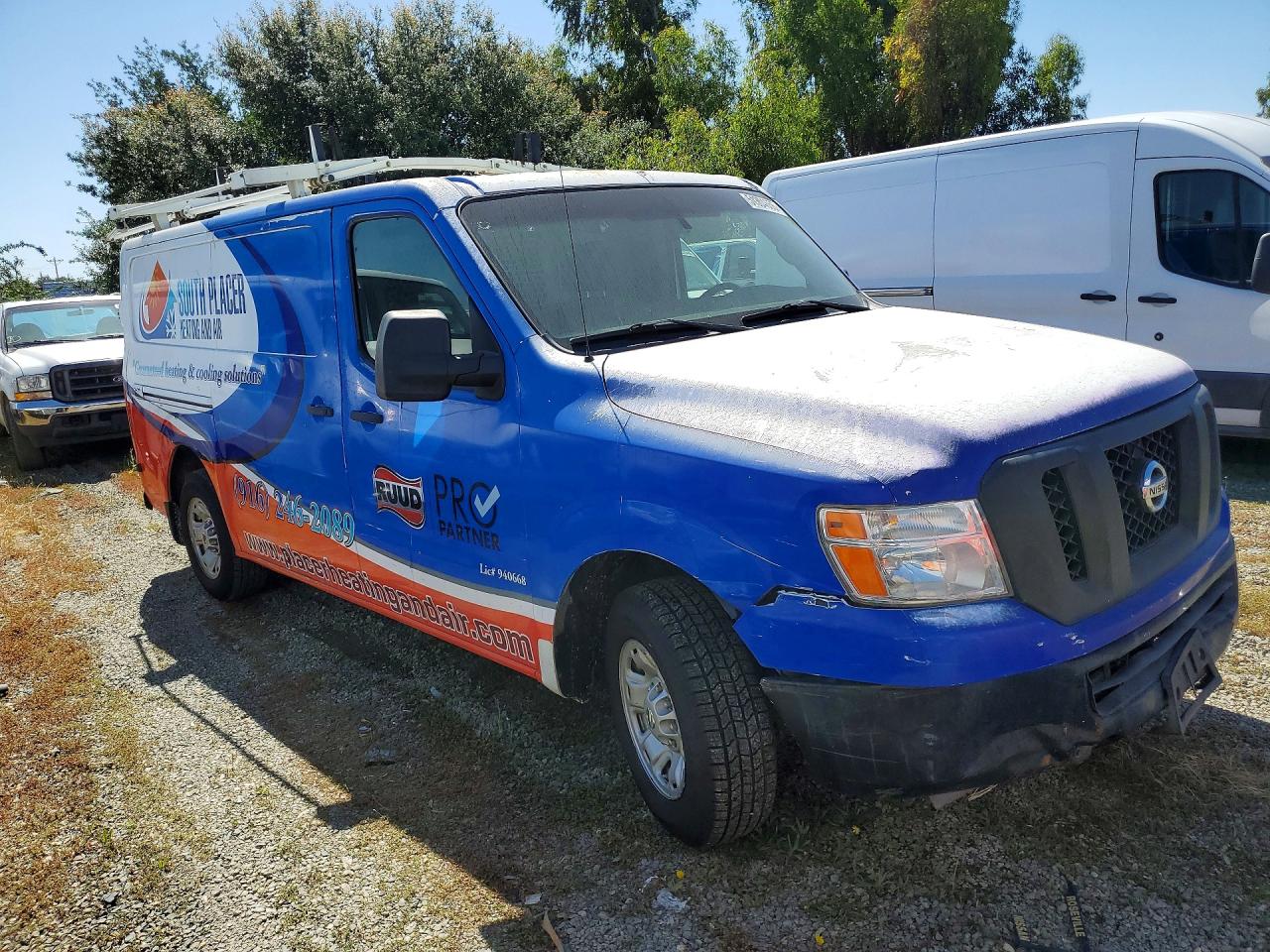 2016 NISSAN NV