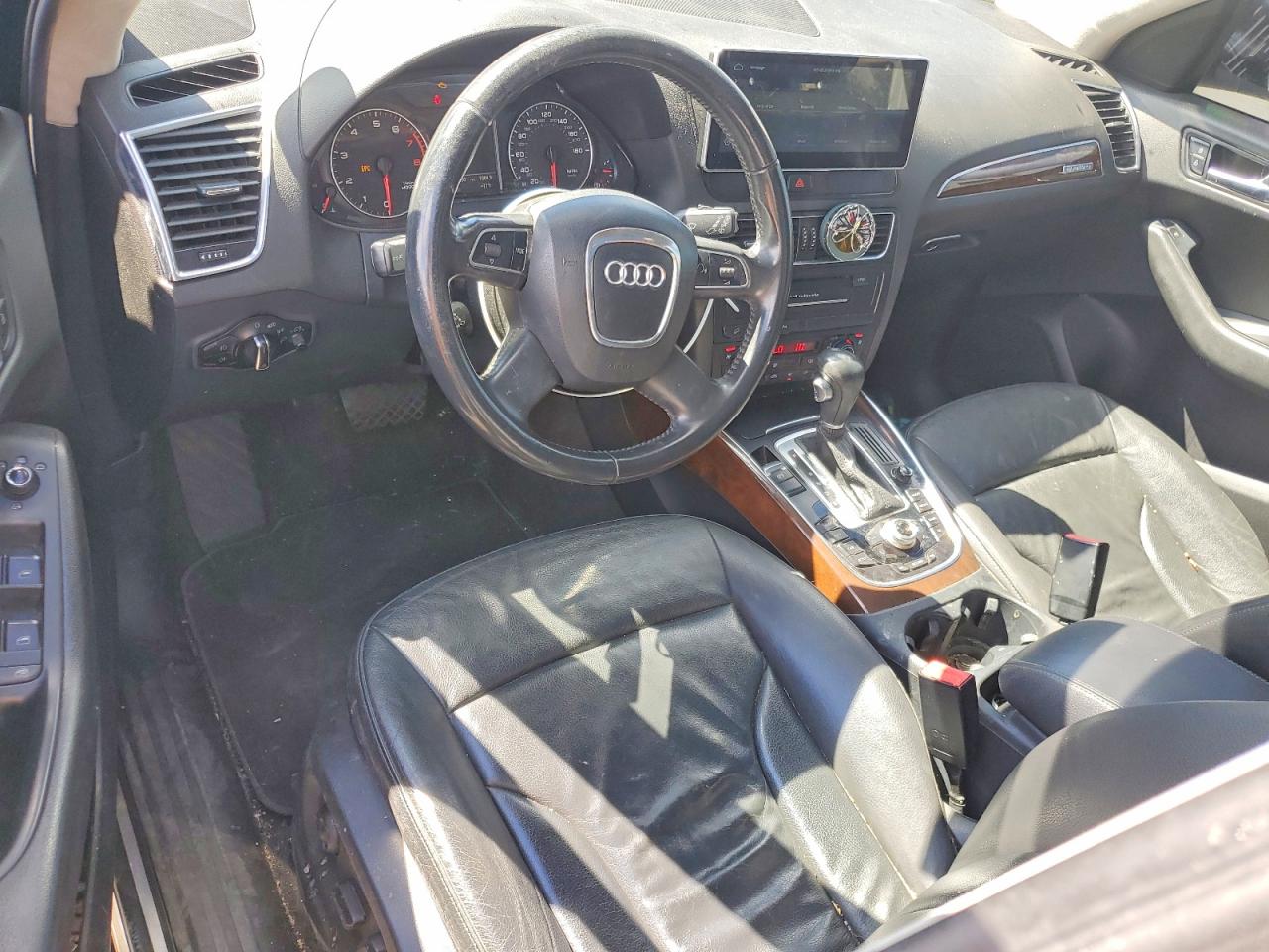2010 AUDI Q5