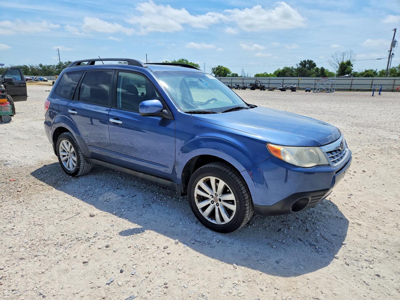 2011 SUBARU FORESTER