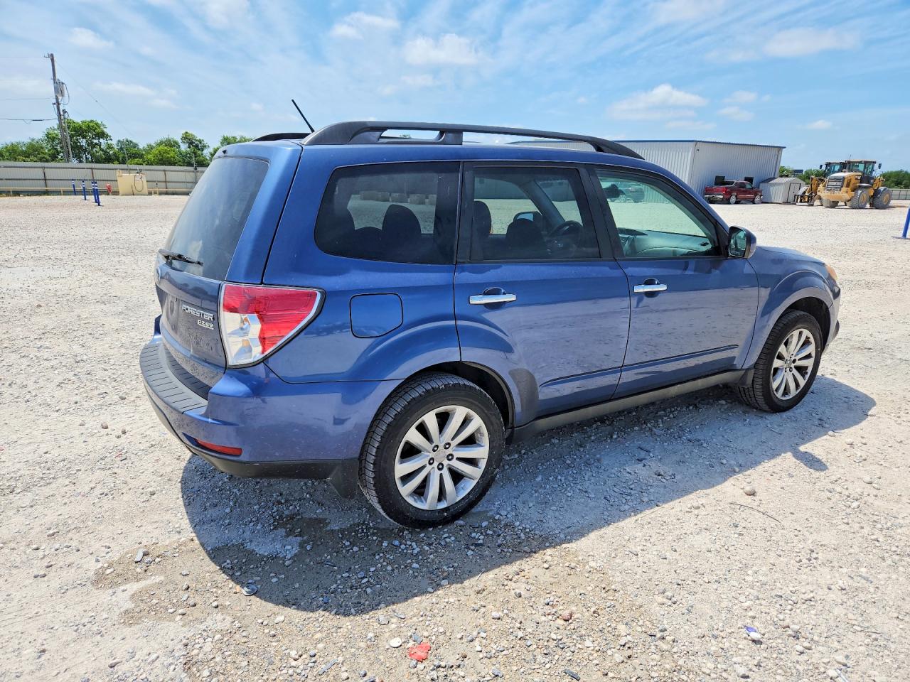 2011 SUBARU FORESTER