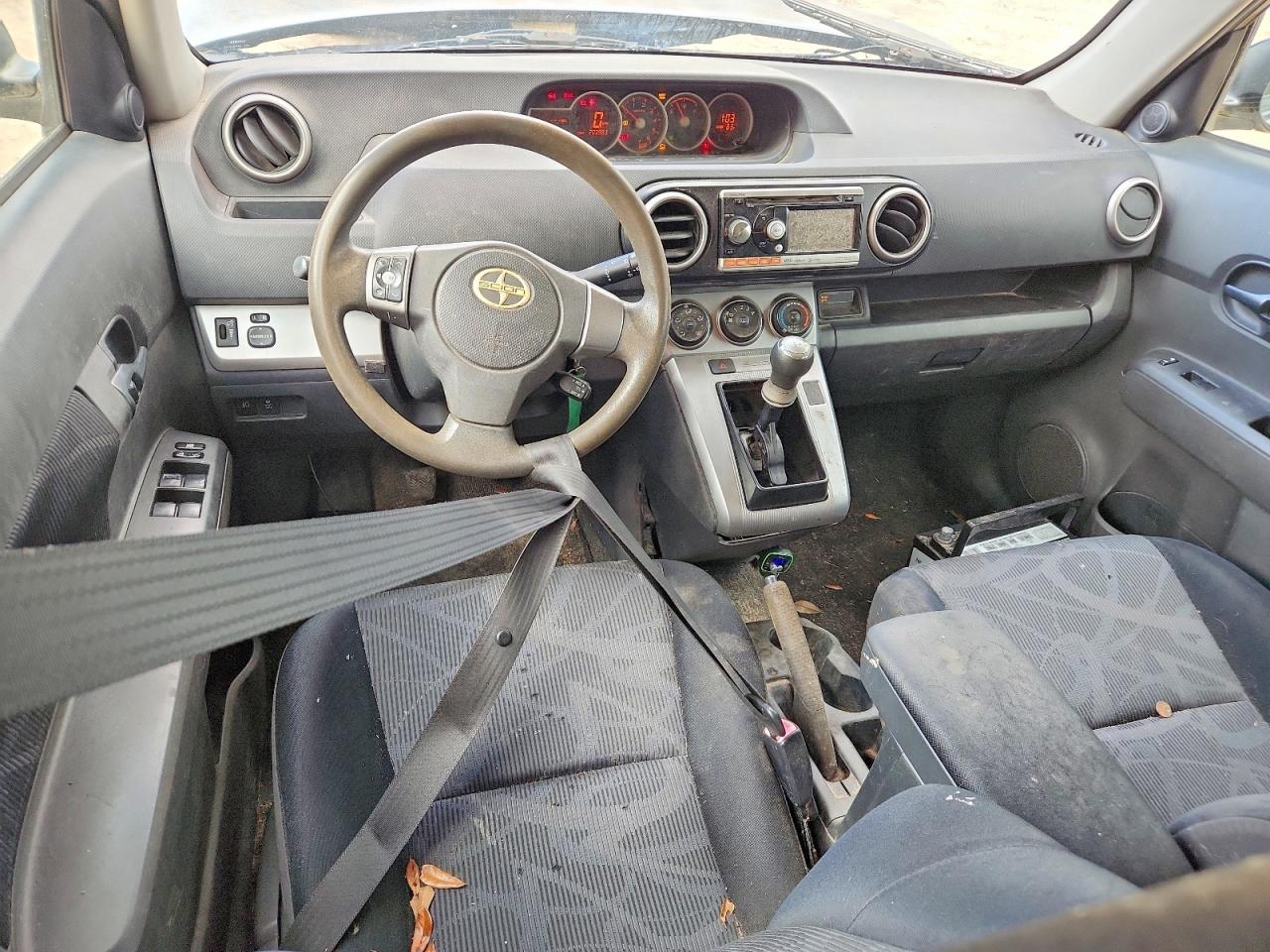 2011 TOYOTA SCION