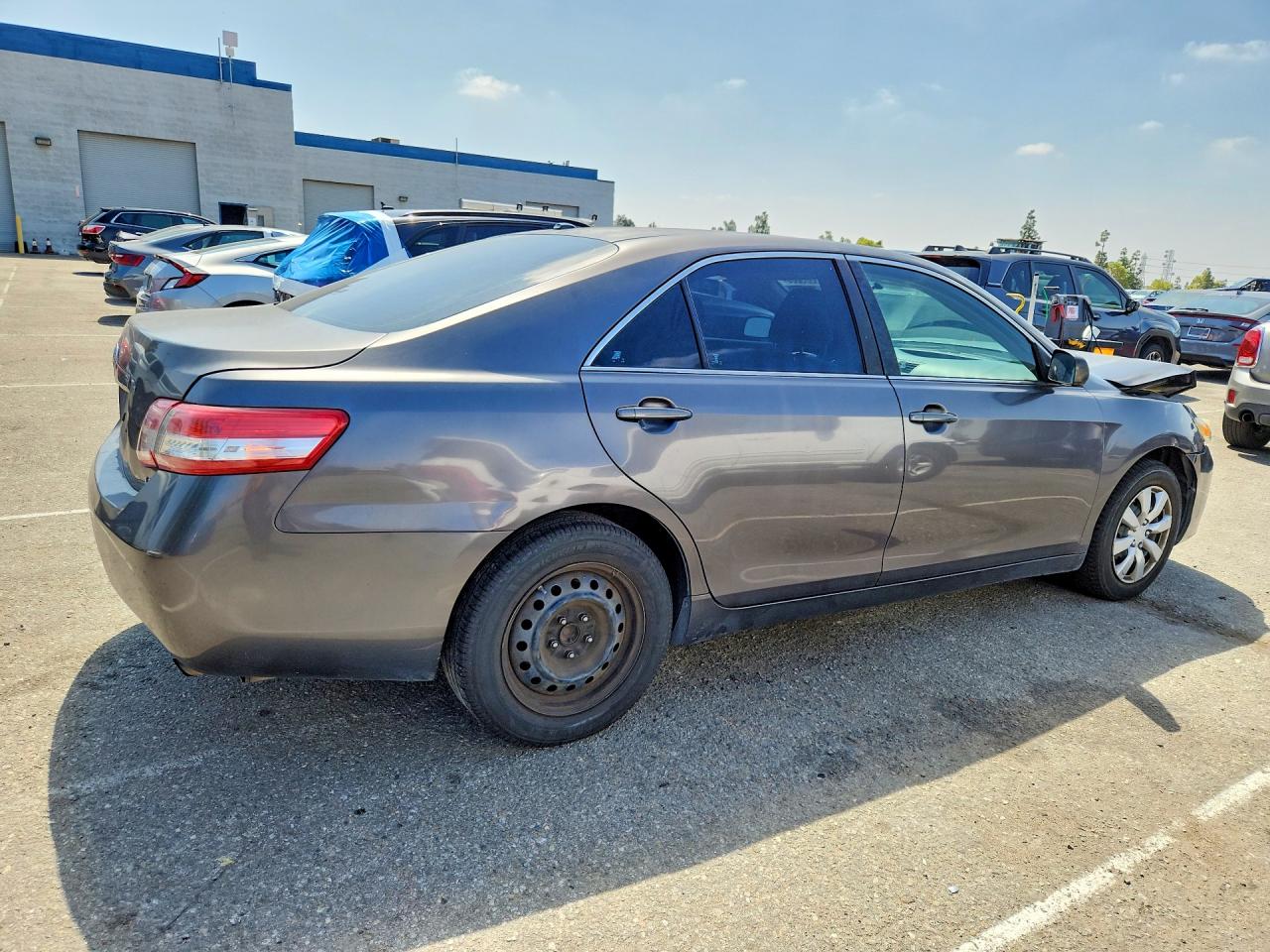 2011 TOYOTA CAMRY