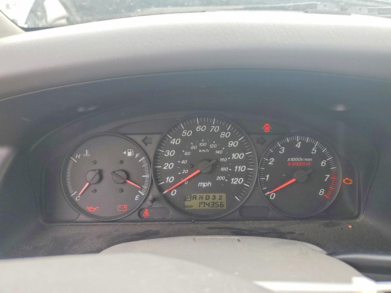 2003 MAZDA MPV