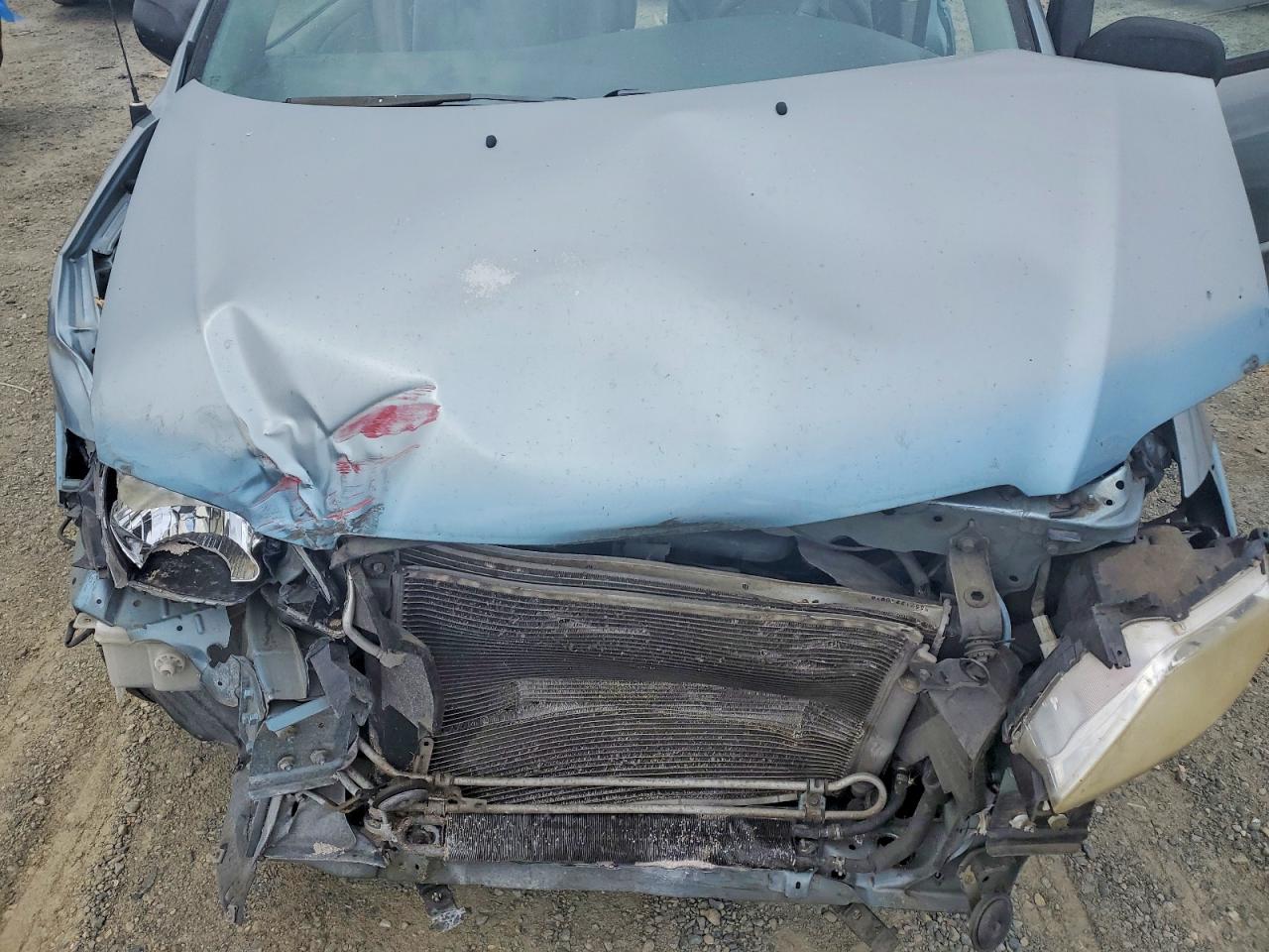 2003 MAZDA MPV