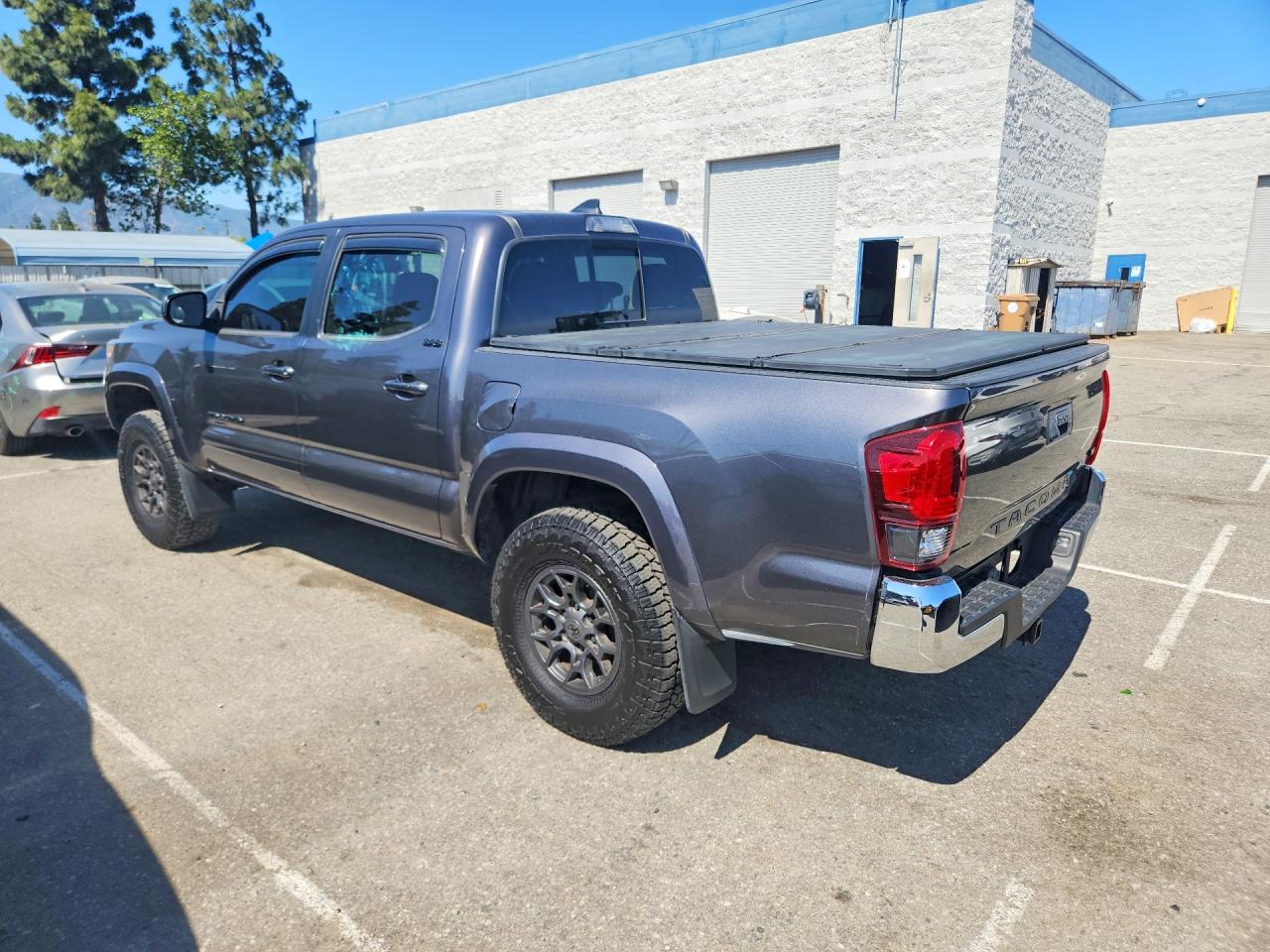 2018 TOYOTA TACOMA