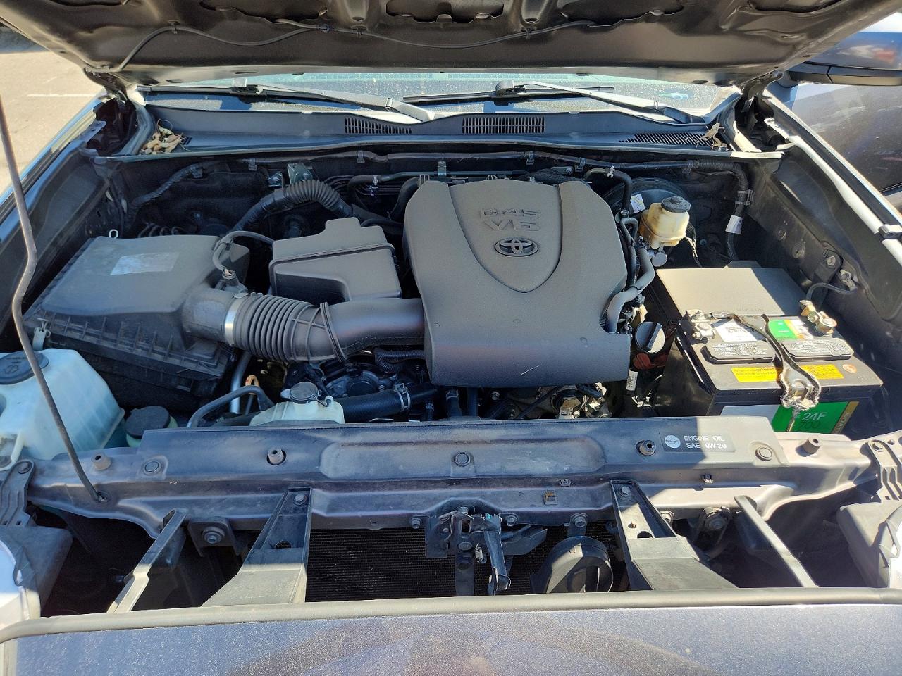 2018 TOYOTA TACOMA