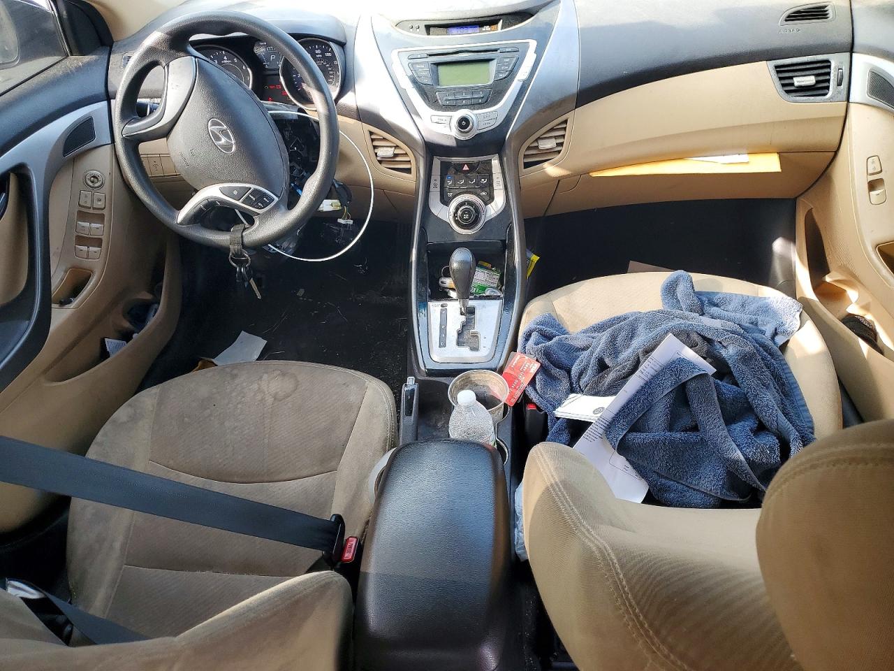 2013 HYUNDAI ELANTRA