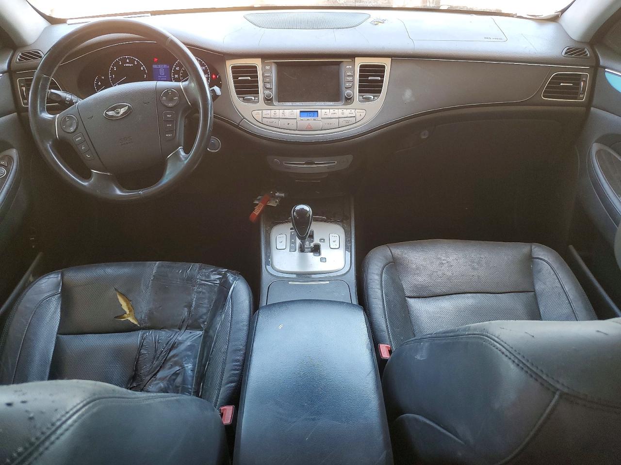 2012 HYUNDAI GENESIS