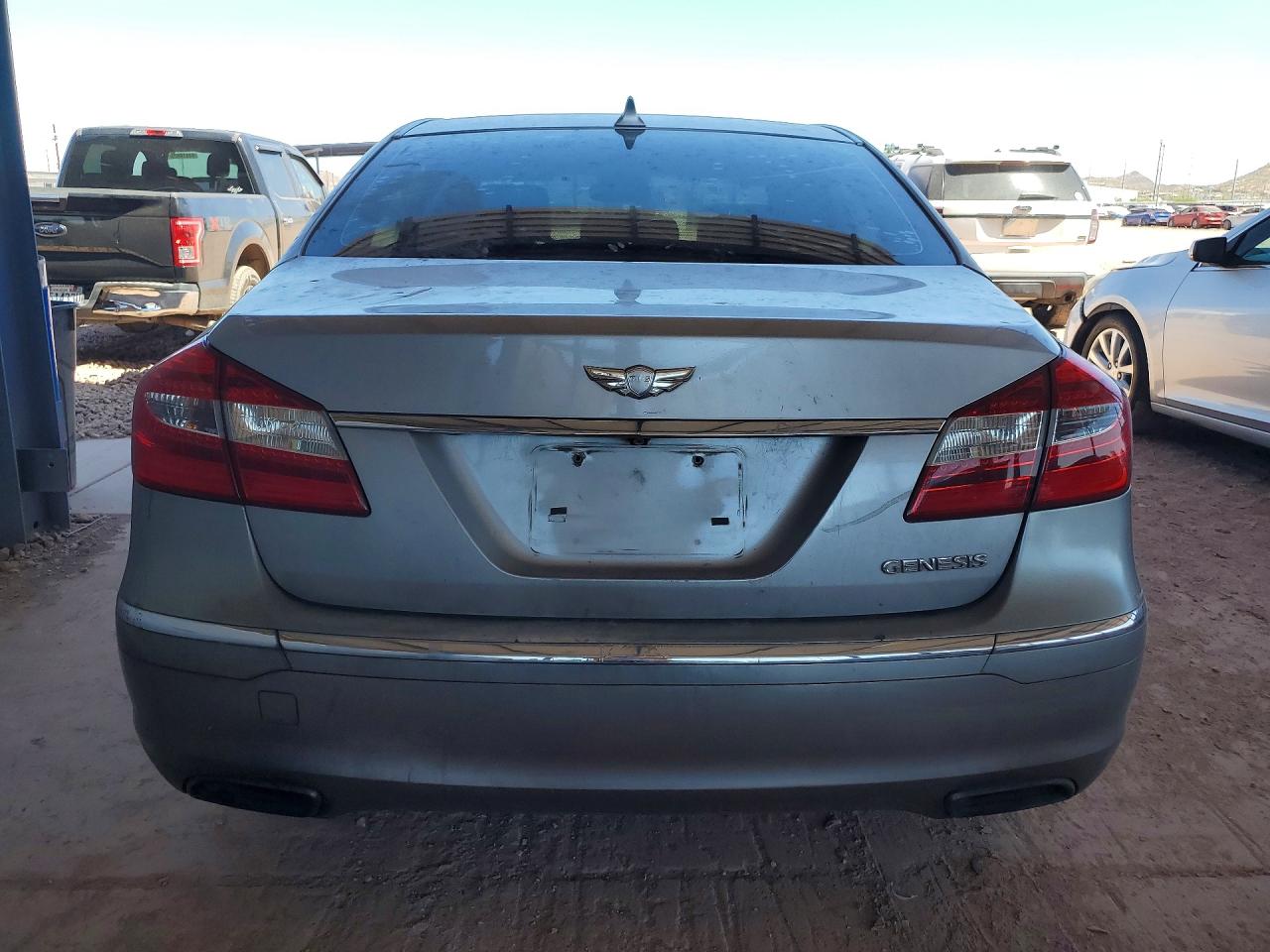 2012 HYUNDAI GENESIS