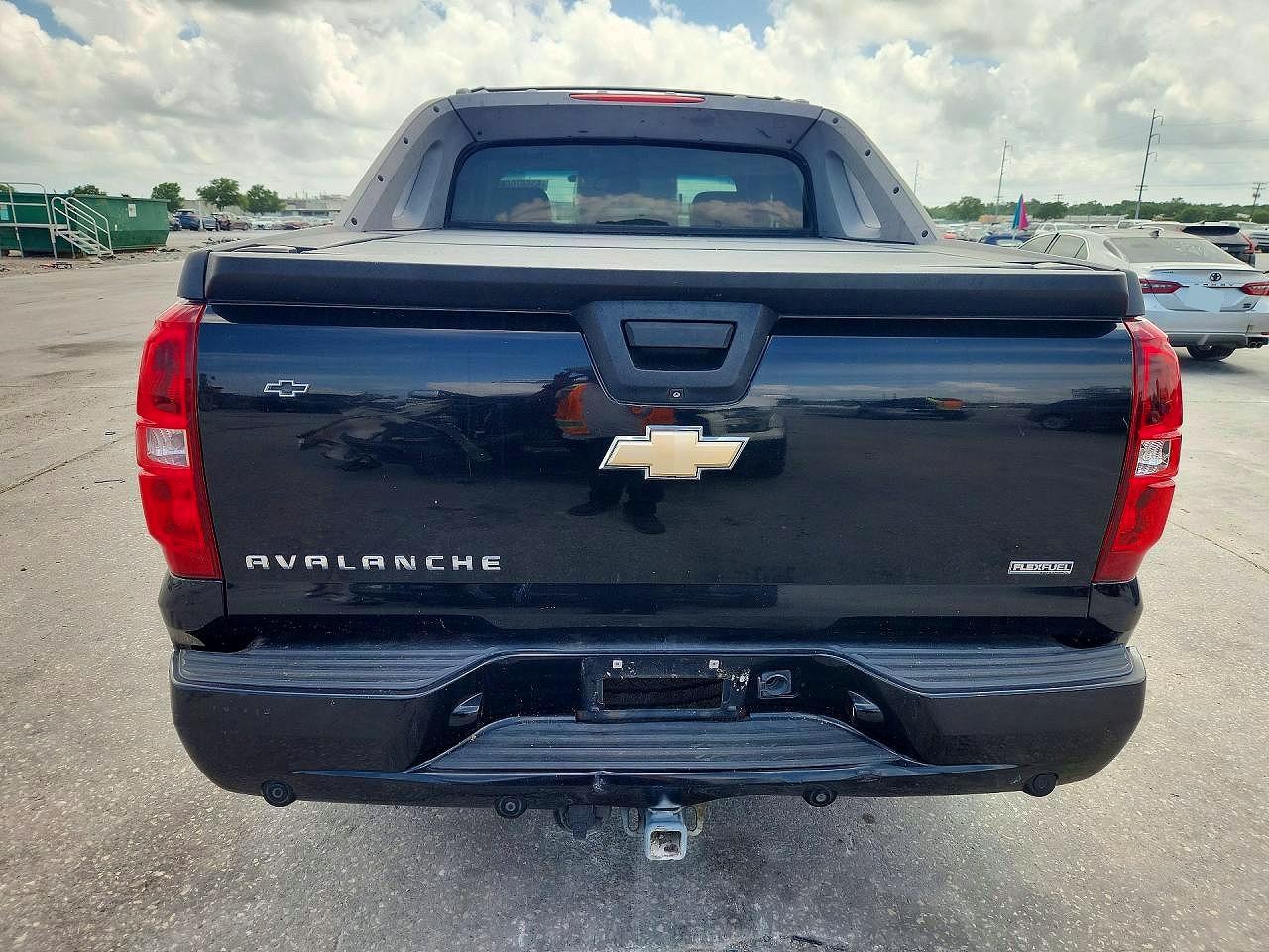 2010 CHEVROLET AVALANCHE