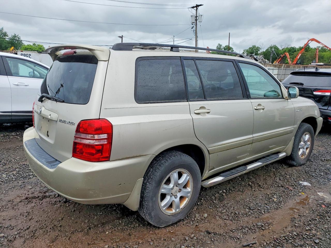 2002 TOYOTA HIGHLANDER