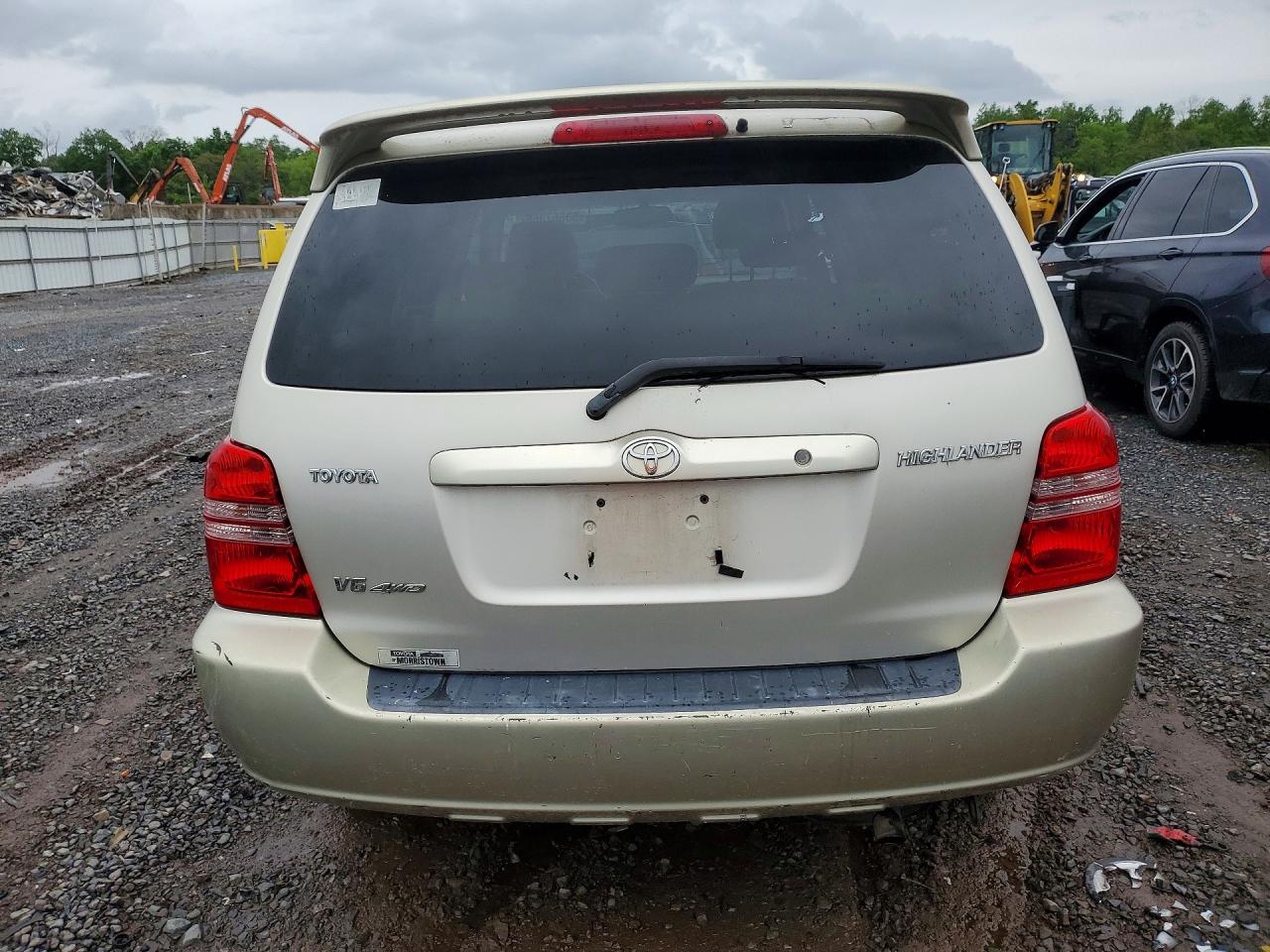 2002 TOYOTA HIGHLANDER