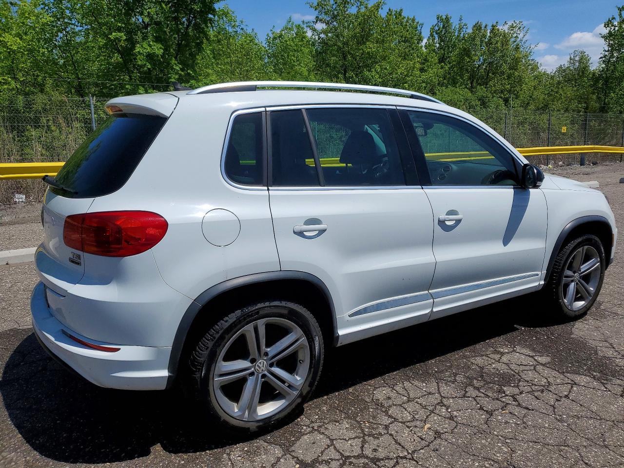 2017 VOLKSWAGEN TIGUAN