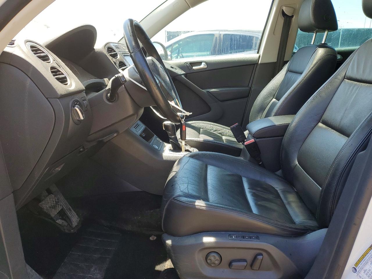 2017 VOLKSWAGEN TIGUAN