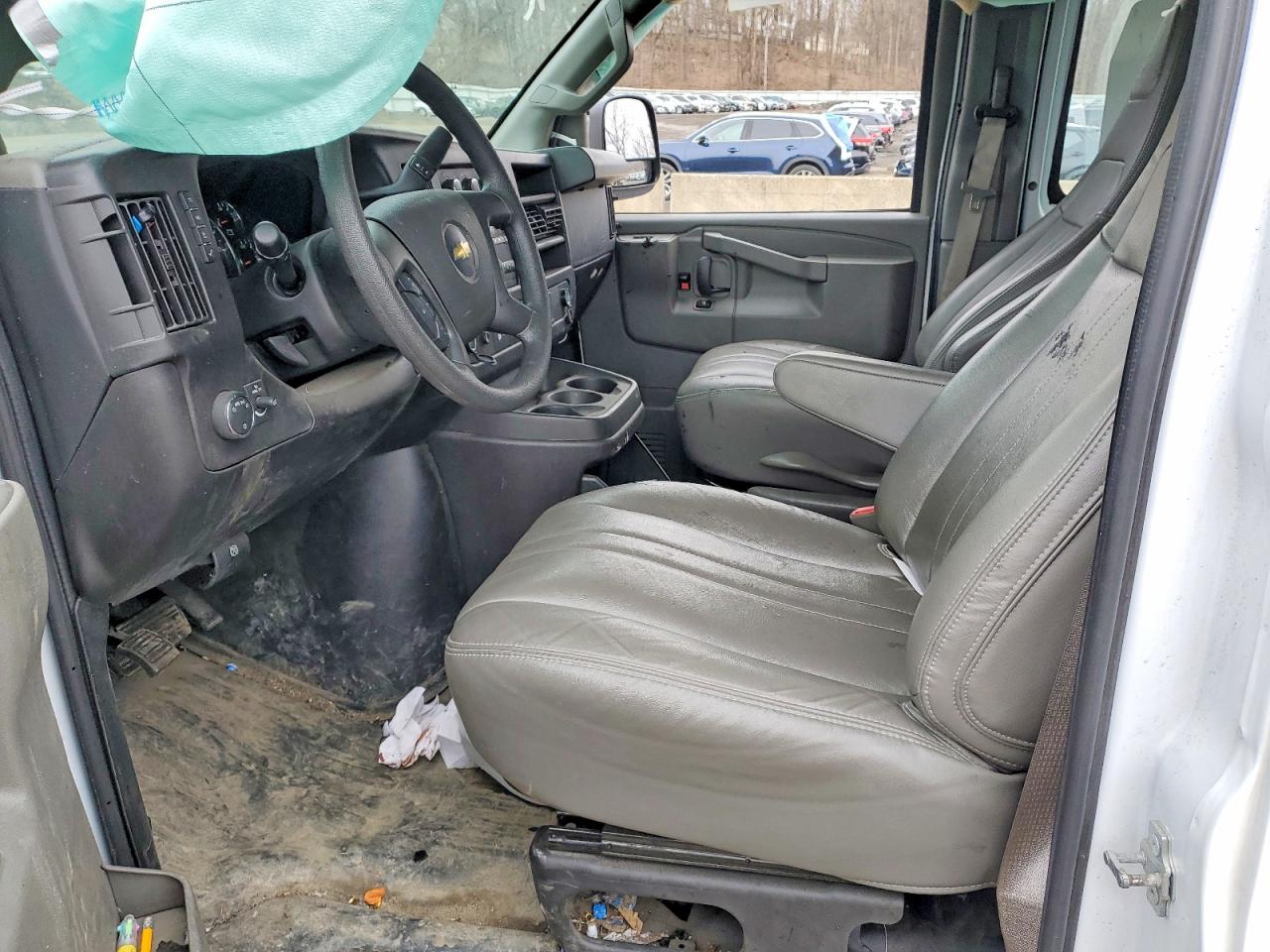 2024 CHEVROLET EXPRESS