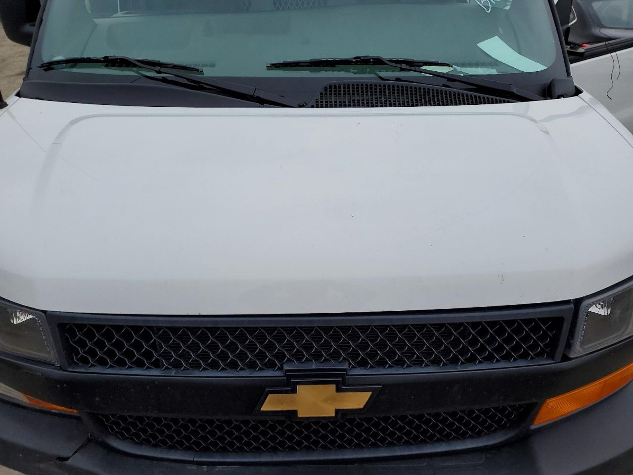 2024 CHEVROLET EXPRESS