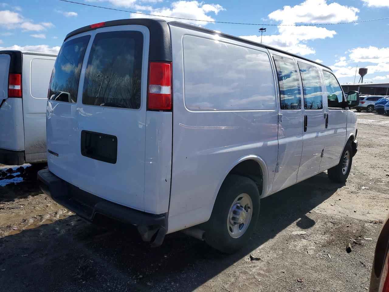 2024 CHEVROLET EXPRESS