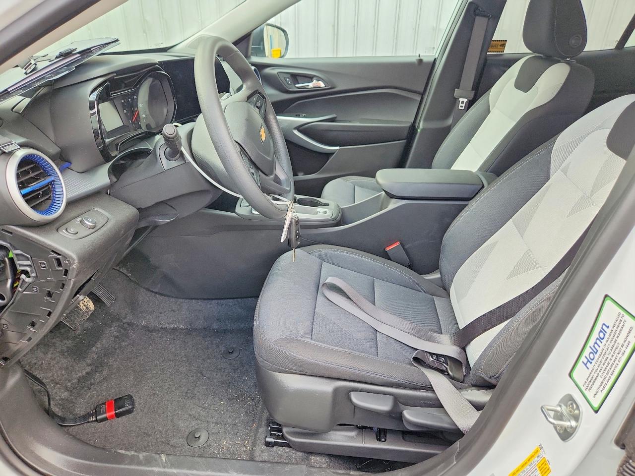 2025 CHEVROLET TRAX