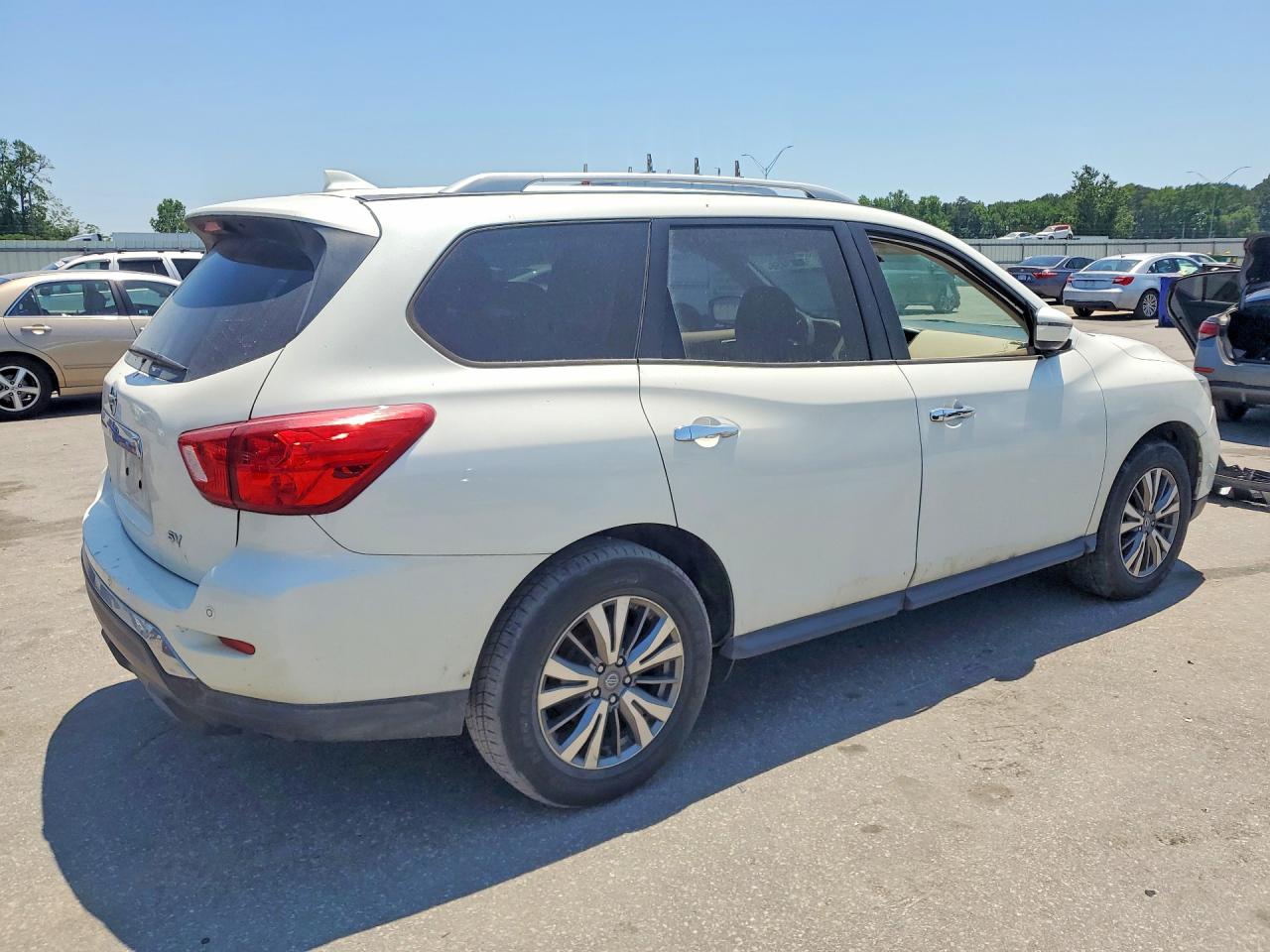 2019 NISSAN PATHFINDER