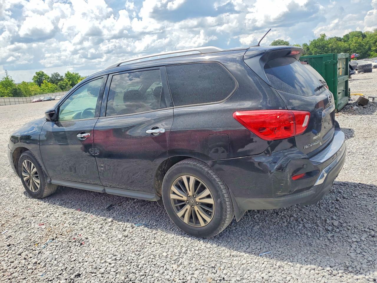 2017 NISSAN PATHFINDER