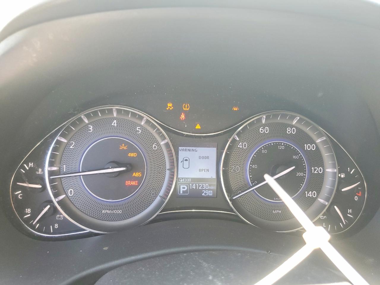 2017 INFINITI QX80