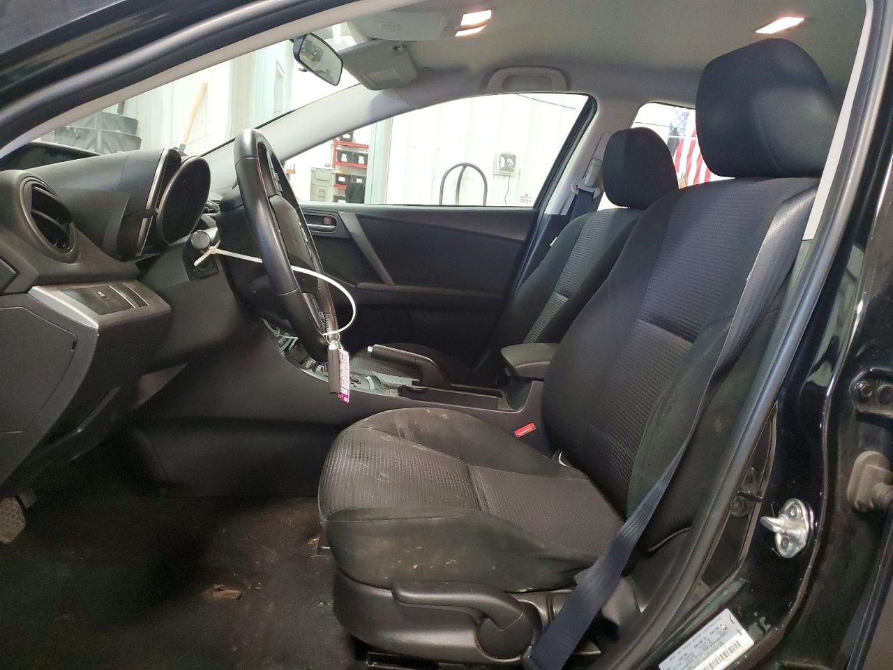 2013 MAZDA 3