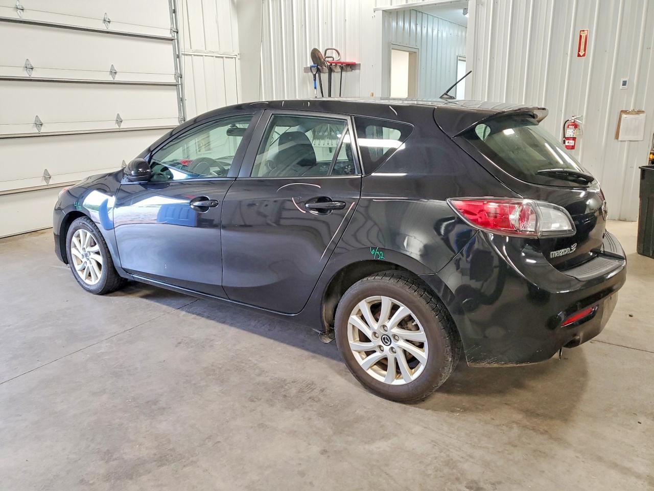 2013 MAZDA 3