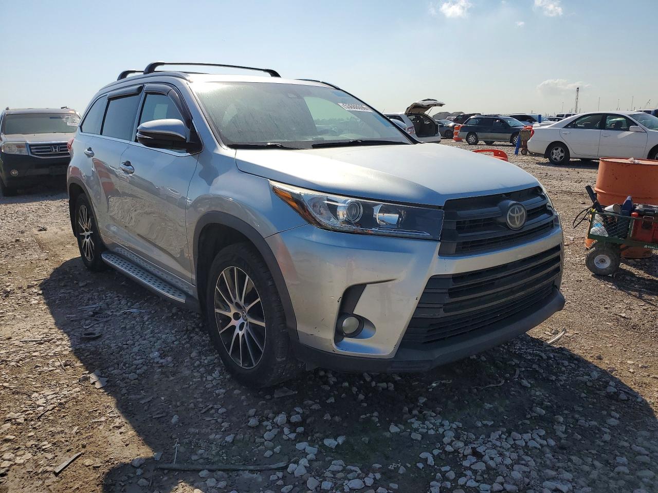 2017 TOYOTA HIGHLANDER