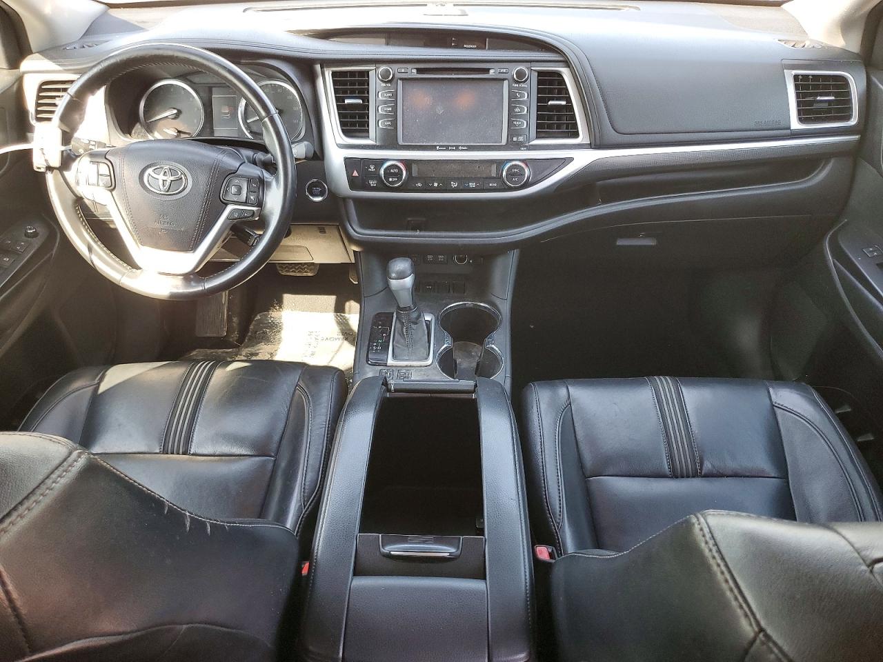 2017 TOYOTA HIGHLANDER