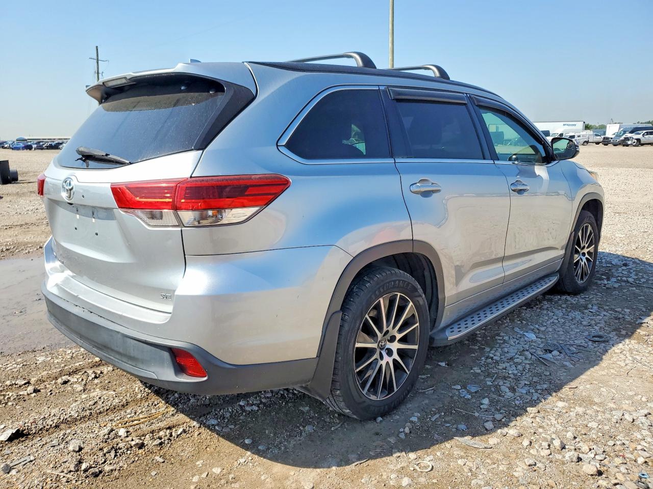 2017 TOYOTA HIGHLANDER