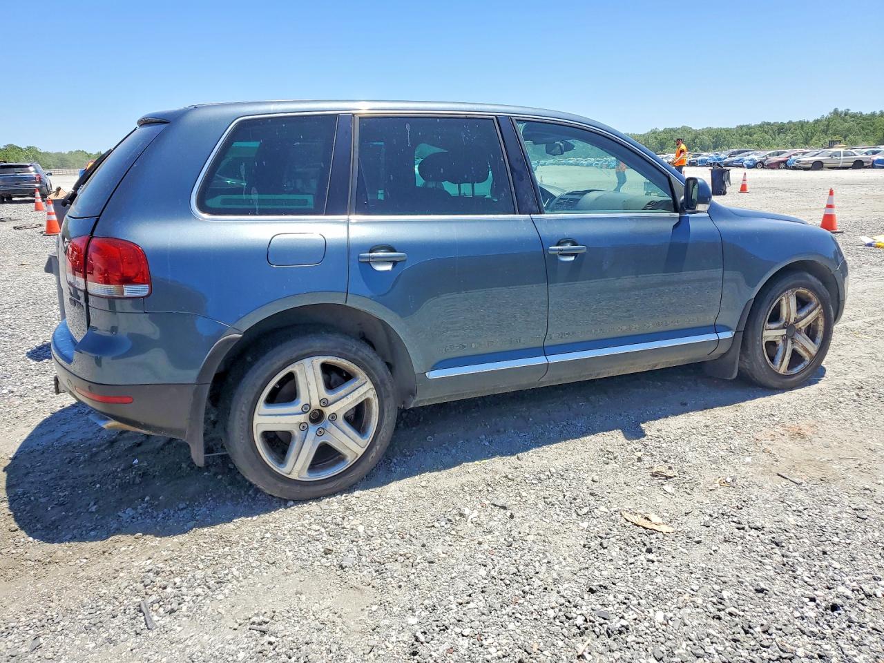 2004 VOLKSWAGEN TOUAREG TD