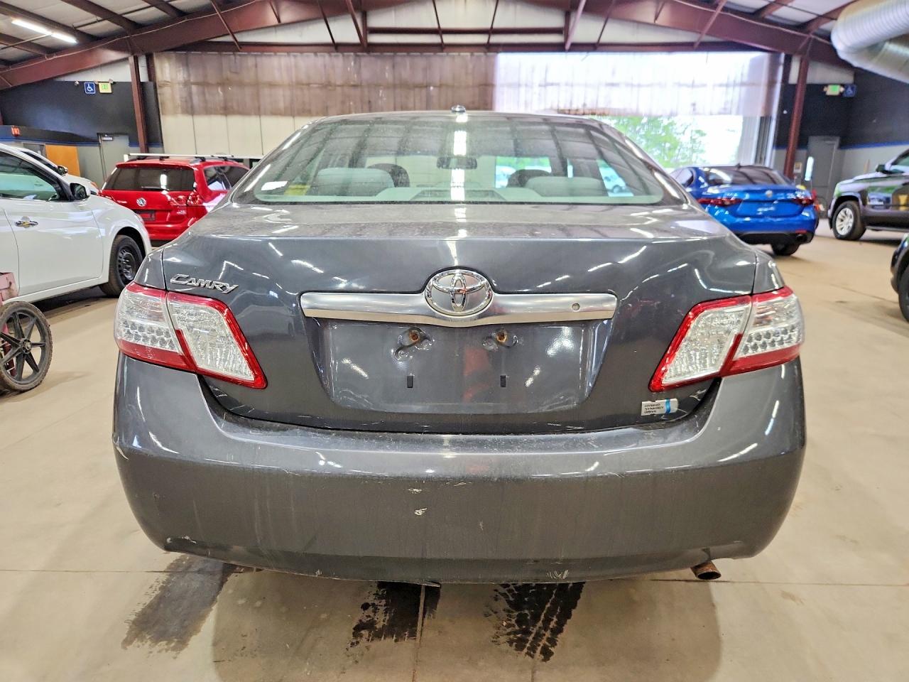 2011 TOYOTA CAMRY